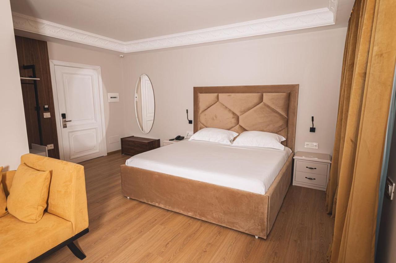 Grand Mirage Hotel Vlore Exterior photo