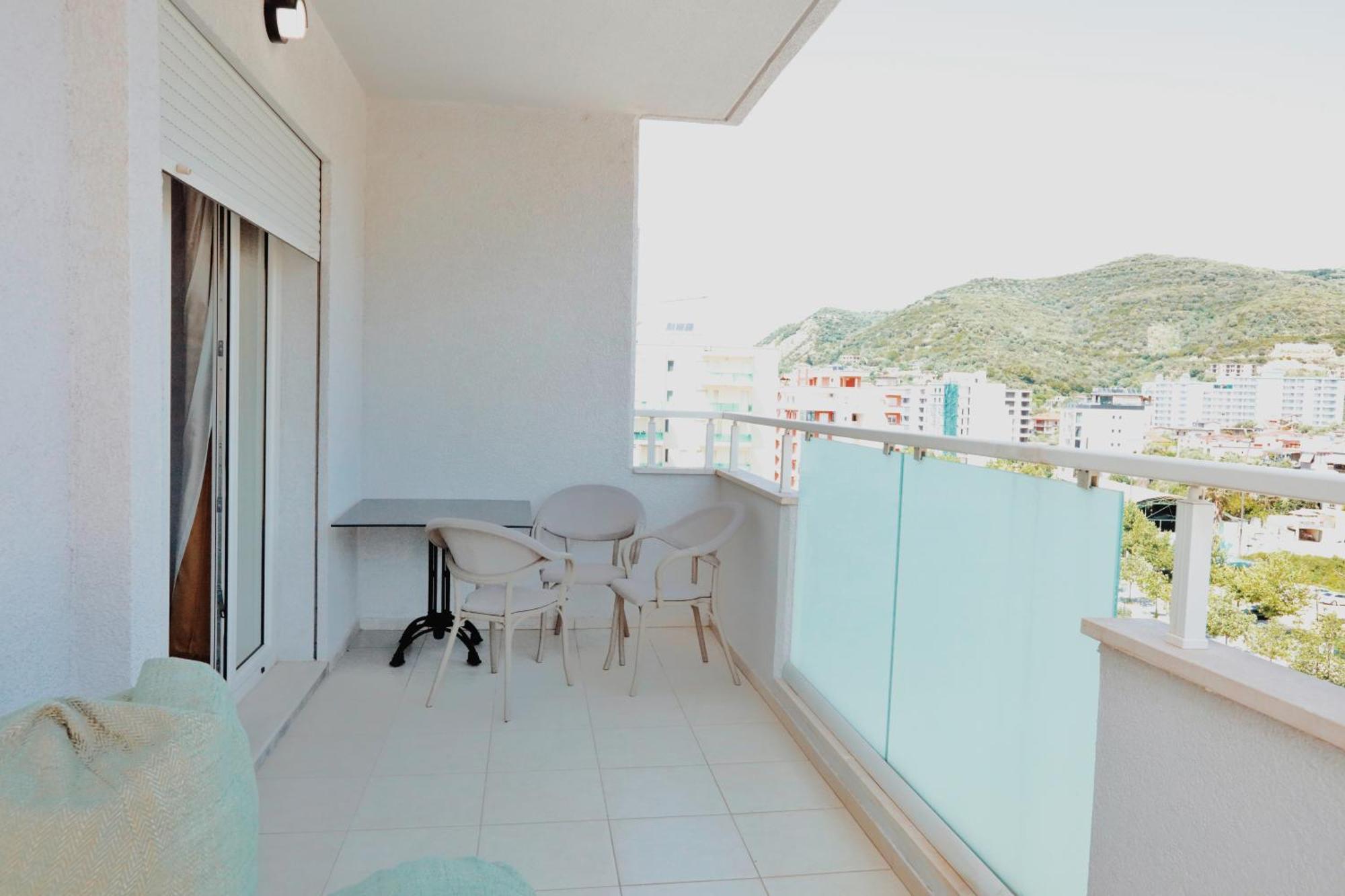 Grand Mirage Hotel Vlore Exterior photo
