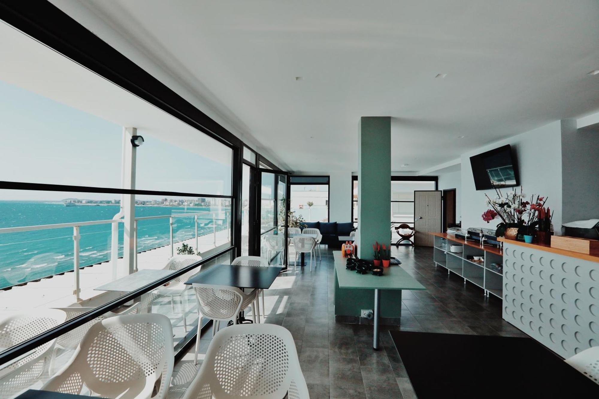 Grand Mirage Hotel Vlore Exterior photo